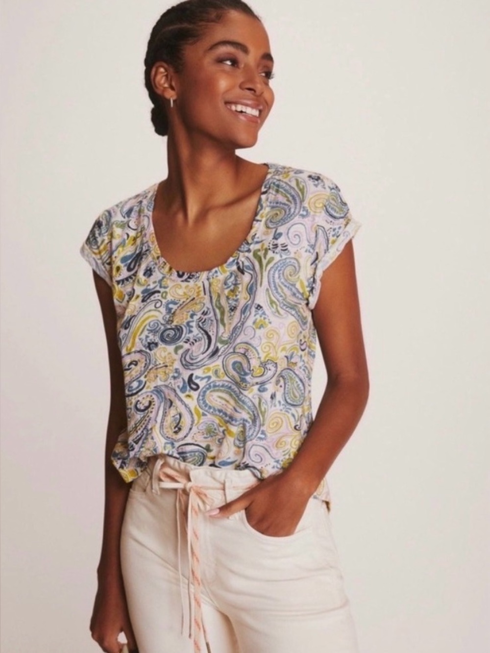 Anthropologie Pilcro Paisley Pattern Twist Collar Scoop Neck Tee T-Shirt Medium